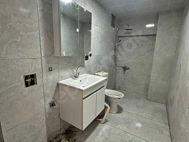 BADEMLİK CADDEDE 3+1 BAHÇE KATI ULTRA LUX YAPILI GENİŞ M2 ACİL - Görsel 16