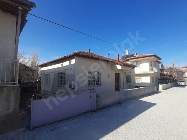 DİNAR OTOGAR MAHALLESİNDE, FIRSAT BAHÇELİ 2+1 MÜSTAKİL EV! - Görsel 16
