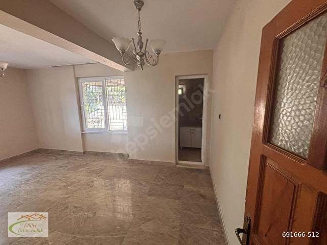 FÜSUN EMLAKTAN GİRİŞ KATI BAHÇELİ 3+1 EBEVEYN BANYOLU DAİRE - Görsel 14