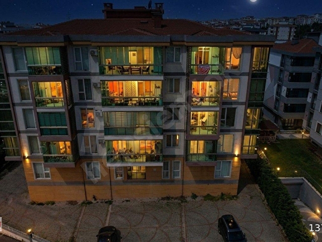 REDSTONEDAN ALİPAŞADA ÖNÜ AÇIK GENİŞ AYPARK SİTESİNDE 3+1 DAİRE - Görsel 2
