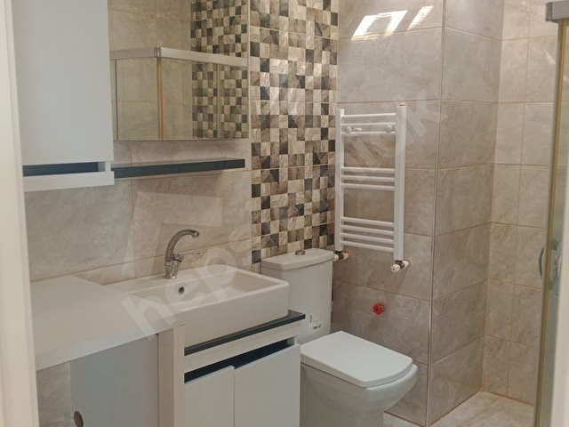 BORNOVA ATATÜRK MAH DE DOĞALGAZLI DAİRE - Görsel 2
