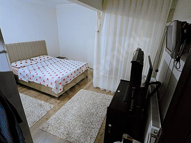 ÇARŞI MERKEZ DAĞLI PASAJINDA SATILIK 2+1 DAİRE VİRA GAYRİMENKUL - Görsel 3