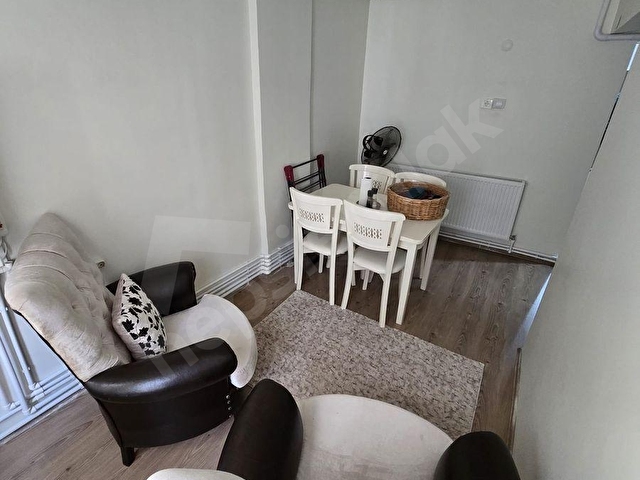 ÇARŞI MERKEZ DAĞLI PASAJINDA SATILIK 2+1 DAİRE VİRA GAYRİMENKUL - Görsel 11