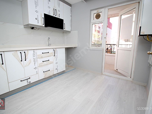 EMRE EMLAKTAN PİYADEDE CADDE YANI FULL YAPILI ARAKAT BOŞ 3+1 SATILIK DAİRE - Görsel 2