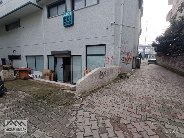 ÜMRANİYE MERKEZDE DÜZ AYAKLI 130M2 DÜKKAN GENİŞ CEPHELİ