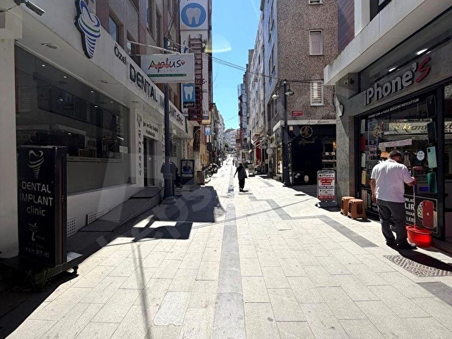 Silivri Çarşı Merkezde İşlek Cadde Üzerinde 1+0 Kiralık Ofis