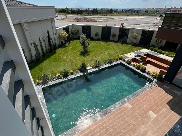 ÖNERLER PRİVE VİLLASTA SATILIK VİLLA - Görsel 12