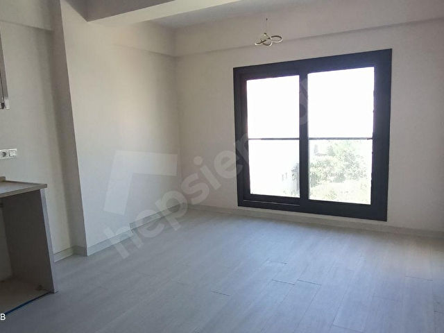 YENİFOÇA NAREZENDE SATILIK MERKEZE YAKIN ARAKAT 2+1 DAİRE - Görsel 4