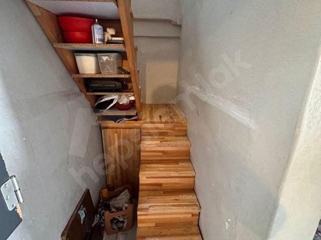 Kombili, Geniş ve Kullanışlı Müstakil Ev Merkezi Konumda - Görsel 22