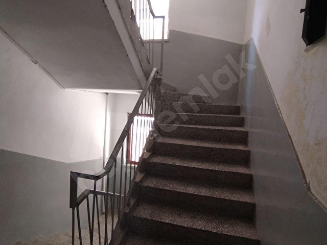 SAİMEKADINDA 90M2 2+1 ÇİFT BALKON SALON BAĞIMLI KOT 2 KOMBİLİ SATILIK DAİRE - Görsel 11