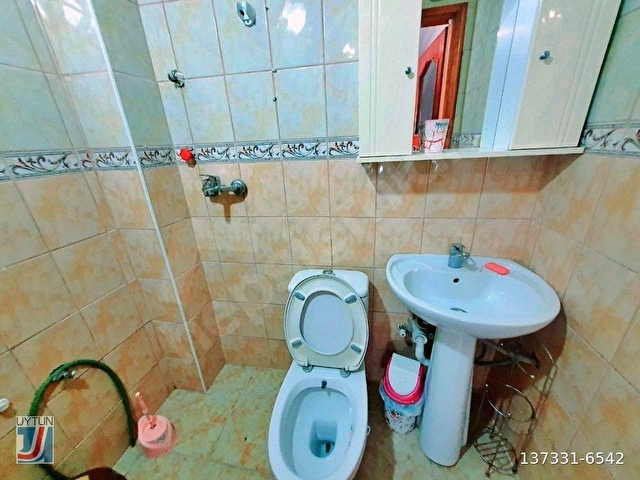 UYTUNDAN AKÇAYDA NEZİH SİTE İÇİNDE GENİŞ BAHÇELİ EŞYALI 3+1VİLLA - Görsel 9