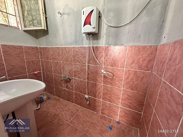 GÜLENSU MEYDANA YAKIN 50M2 1+1 MÜSTAKİL GİRİŞLİ AMERİKAN MUTFAK - Görsel 8