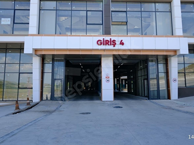 MEGA ŞAŞMAZDA GİRİŞ KATINDA SATILIK DÜKKAN - Görsel 3