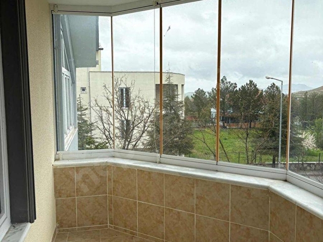 TEMELLİ BAYINDIR SİTESİNDE SATILIK BAHÇELİ VILLA - Görsel 23