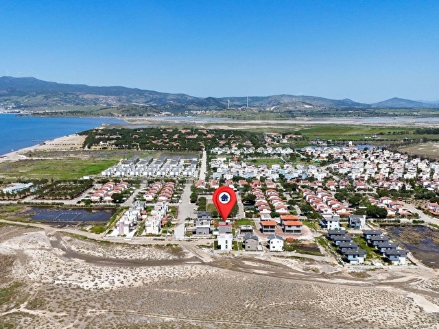DİKİLİ ÇANDARLI MAHALLESİNDE SATILIK YAZLIK - Görsel 14