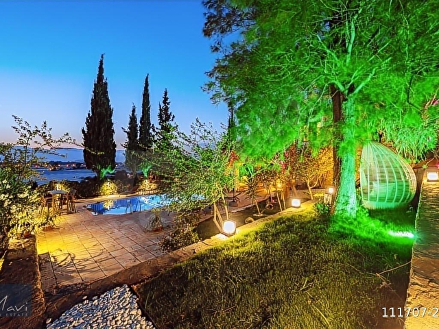 Patarada 4 yatak odalı, geniş, mahrem özel tasarım villa - Görsel 24