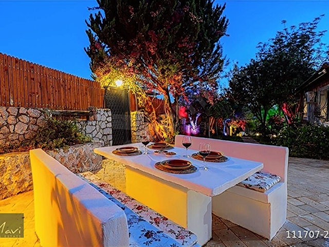 Patarada 4 yatak odalı, geniş, mahrem özel tasarım villa - Görsel 19