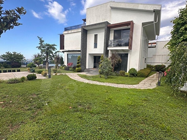 SAPANCA GÖL EMLAKTAN EŞSİZ PANORAMİK GÖL MANZARALI ULTRA LÜKS MÜSTAKİL VİLLA - Görsel 5