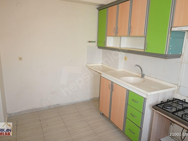 ÇİĞLİ YAKAKENTTE DOGALGAZLI KİRALIK DAİRE ÇİĞLİ SERKAN EMLAKDAN - Görsel 3