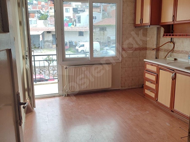 KAYA EMLAKTAN KEMALPAŞANIN MERKEZİNDE SATILIK KOMBİLİ DAİRE - Görsel 5