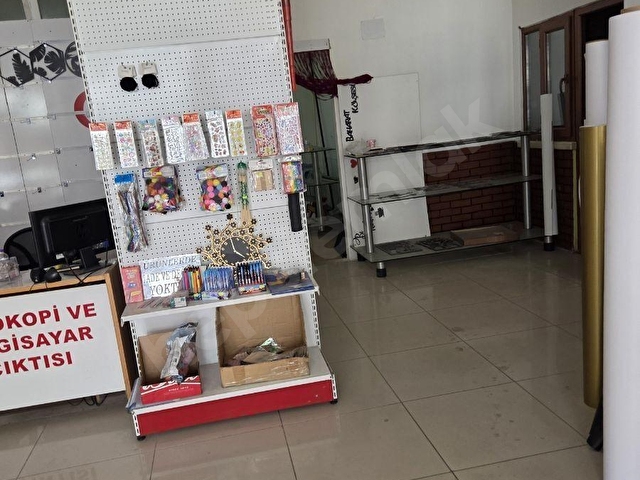130 mt kıralık genıs Dukkan. Dolmus otobüs Guzergahı.yaya ayak - Görsel 7