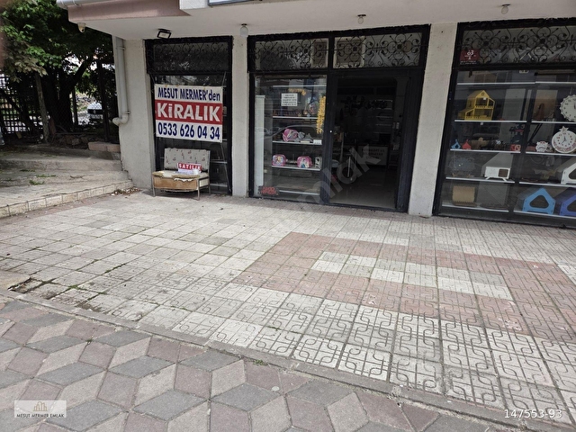 130 mt kıralık genıs Dukkan. Dolmus otobüs Guzergahı.yaya ayak - Görsel 24
