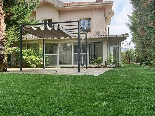 Uskumruköy Arıköy de Kiralık 4+2 Bakımlı Villa - Görsel 19