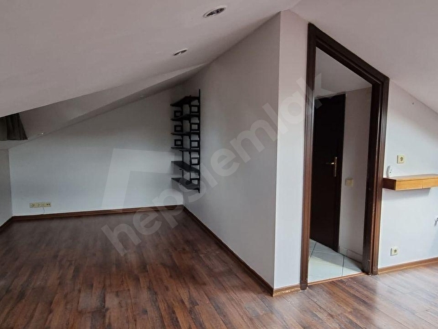 Uskumruköy Arıköy de Kiralık 4+2 Bakımlı Villa - Görsel 16
