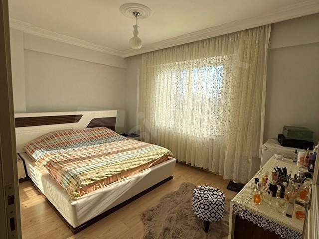 ŞEHİR MERKEZİNDE ÖZENLE YAPILMIŞ 3+1 130 M2 AYRI MUTFAKLI DAİRE - Görsel 7