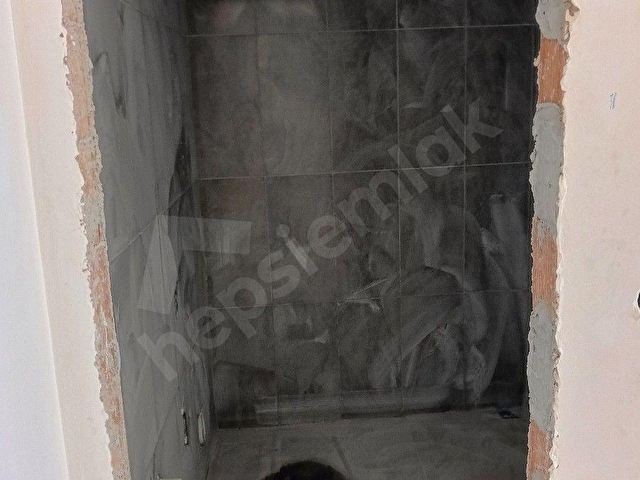 Market, Manav, Şarküteri Vb İçin Geniş Kiralık Dükkan - Görsel 8