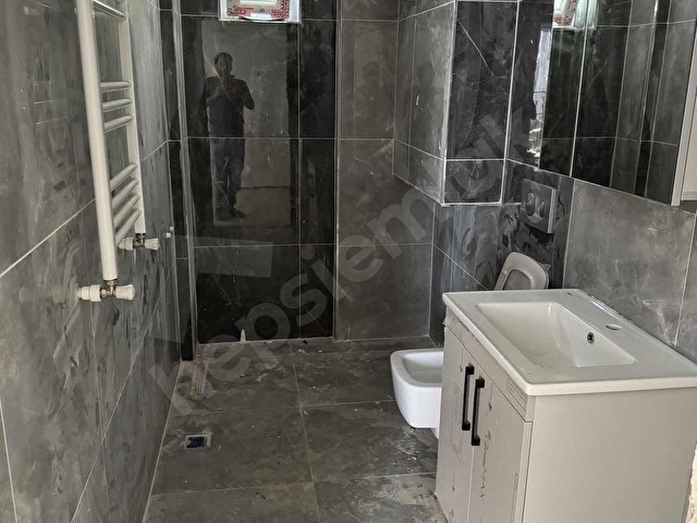 ÇIRÇIRDA 1+1 BAHÇELİ AMERİKAN MUTFAKLI SIFIR SATILIK DAİRE - Görsel 10