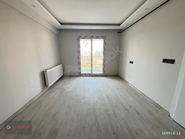 ÇÖZÜM EMLAKTAN MURADİYEDE SIFIR 1+1 ARA KAT KİRALIK DAİRE - Görsel 3