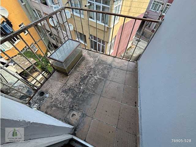 Fatih Mevlanakapıda 65 m² 1+1 3 Kat Küçükler Yapıdan - Görsel 15