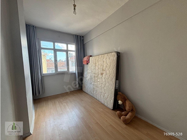 Fatih Mevlanakapıda 65 m² 1+1 3 Kat Küçükler Yapıdan - Görsel 16