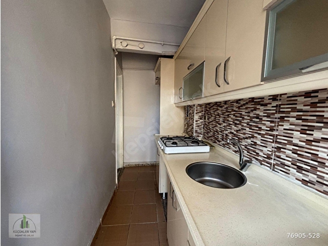 Fatih Mevlanakapıda 65 m² 1+1 3 Kat Küçükler Yapıdan - Görsel 12