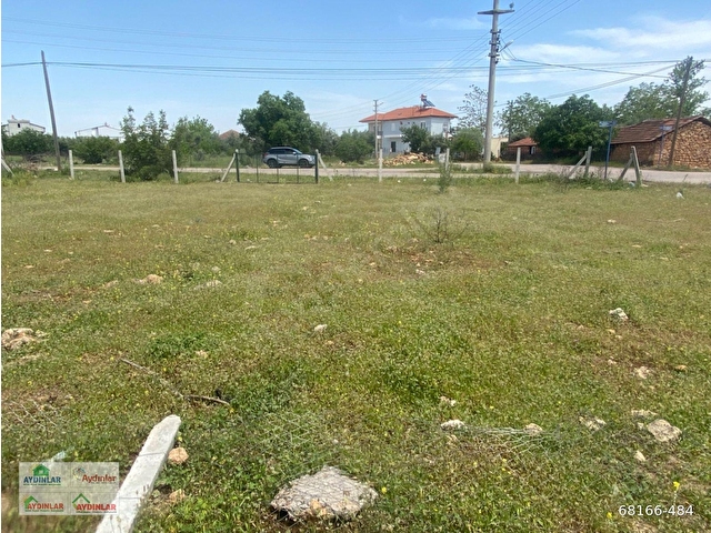 ÇIPLAKLIDA  SATILIK TİCARİ+KONUT KÖŞE PARSEL İNŞAATA HAZIR 0.60 EMSAL - Görsel 3