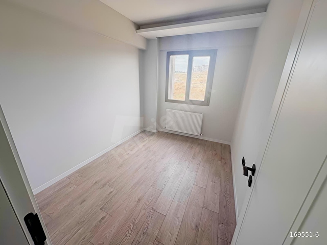 HAYYAPI DELÜXE KUZEY SİTESİNDE SATILIK EBEVEYN BANYOLU 3+1 DAİRE - Görsel 5