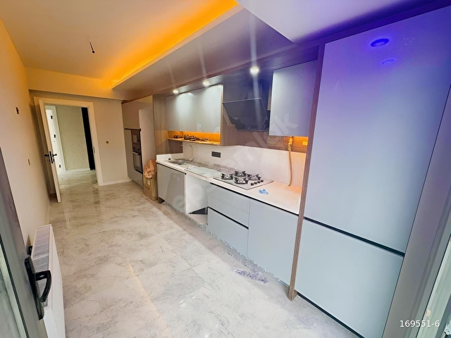 HAYYAPI DELÜXE KUZEY SİTESİNDE SATILIK EBEVEYN BANYOLU 3+1 DAİRE
