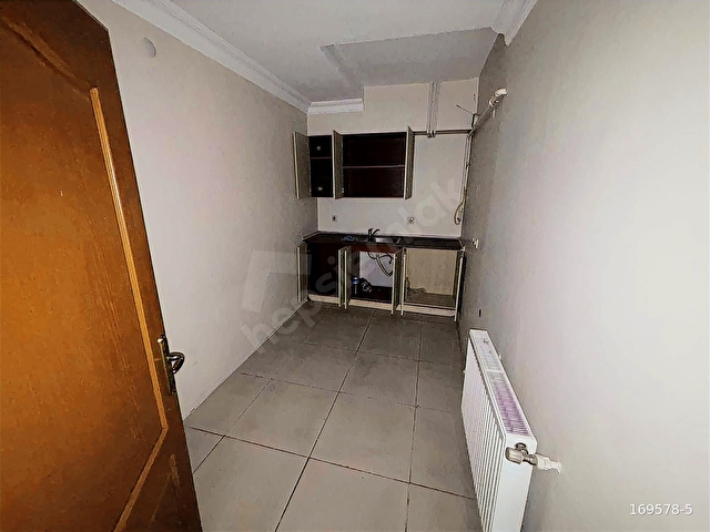 ÇAVUŞBAŞI CADDESİNE CEPHELİ 3+1 125 M2 KİRALIK PLAZA KATI - Görsel 11