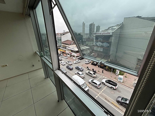 ÇAVUŞBAŞI CADDESİNE CEPHELİ 3+1 125 M2 KİRALIK PLAZA KATI - Görsel 17