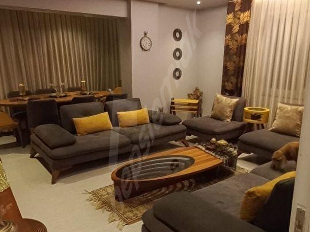 BAĞCILAR MERKEZ DE SATILIK 3+1,130M2 LÜKS DAİRE +TERAS VE KİLER - Görsel 2