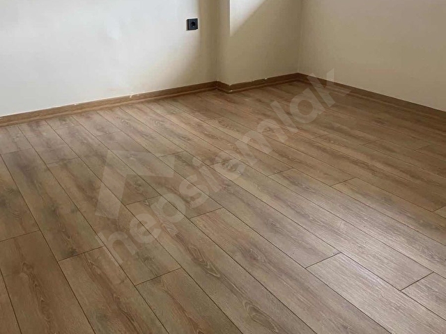 BAYRAKLI MANAV KUYUDA SİTE İÇİNDE 1+1 KİRALIK DAİRE