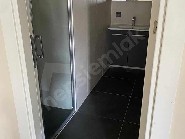 BAYRAKLI MANAV KUYUDA SİTE İÇİNDE 1+1 KİRALIK DAİRE - Görsel 7