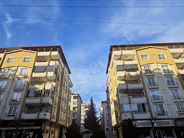 BATIKENT MAH 4+1 SİTE İÇİ 1 .KAT MUHTEŞEM KONUM GARAJLI