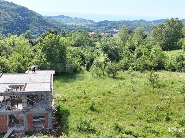 AMASRA’DA DENİZE 5 DAKİKA MESAFEDE SATILIK VİLLA FIRSATI