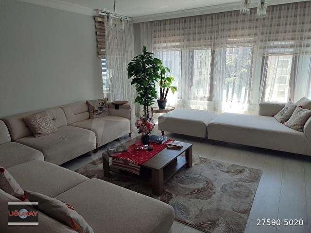 UĞURAYDAN SİTEDE 145M2 GÜNEŞ CEPHELİ 3+1 MERKEZİ LÜKS YAPILI FIRSAT DAİRESİ - Görsel 9