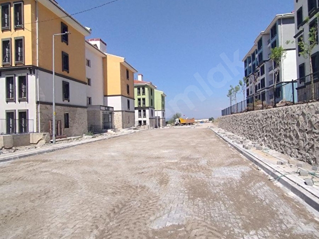 DİNKÇİLER TOKİ DE SATILIK 2+1 GÜZEL MANZARALI ARA KAT DAİRE - Görsel 5