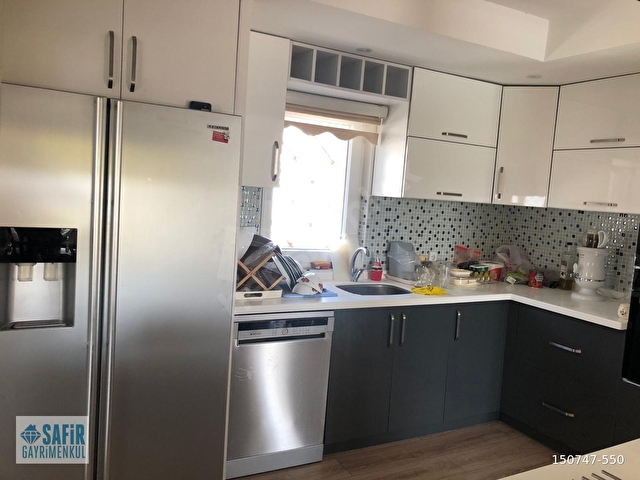 Silivri akörende mustakil havuzlu 1145 m2 içinde 3+1 kiralık+++ - Görsel 15