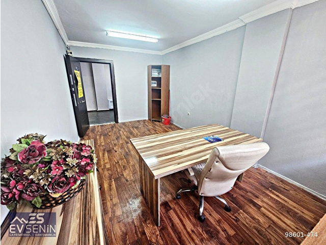 İZMİT FETHİYE CD. BELEDİYE İŞ HANINDA EŞYALI KİRALIK OFİS/BÜRO