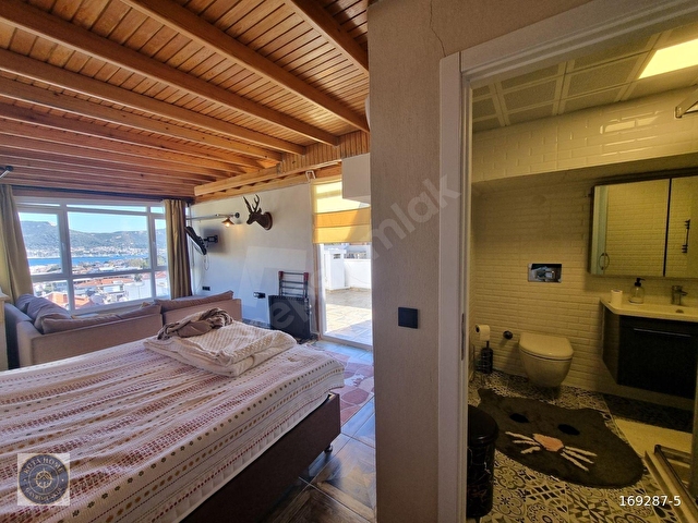 Yenifoça Burunucunda Satılık TAŞ Villa 4 Mevsim Havuz & Full - Görsel 15